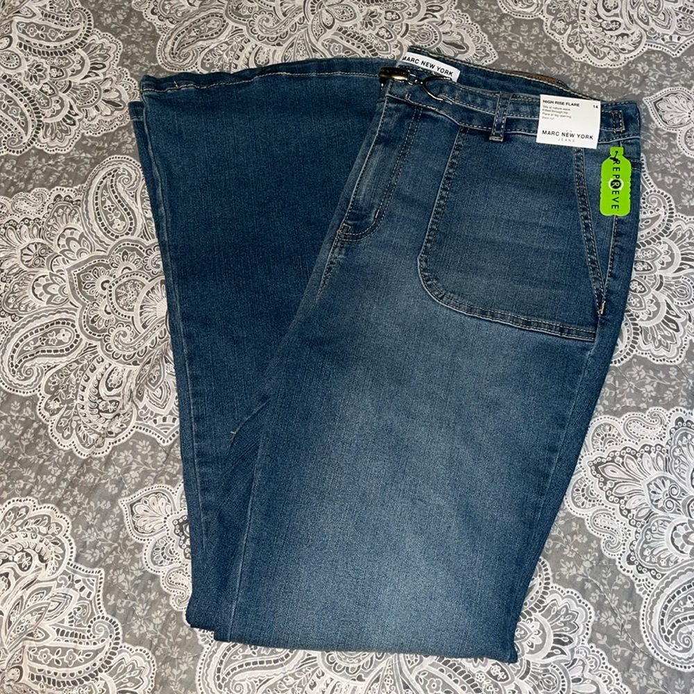 Buckle Jean